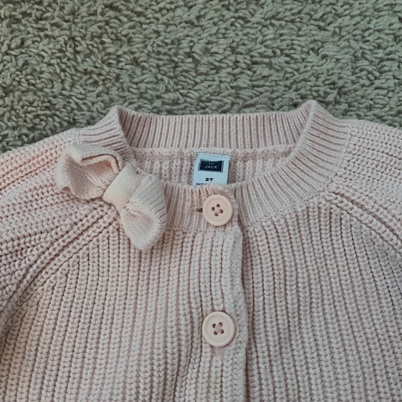 Little girls cable knit sweater - Picture 2 of 4